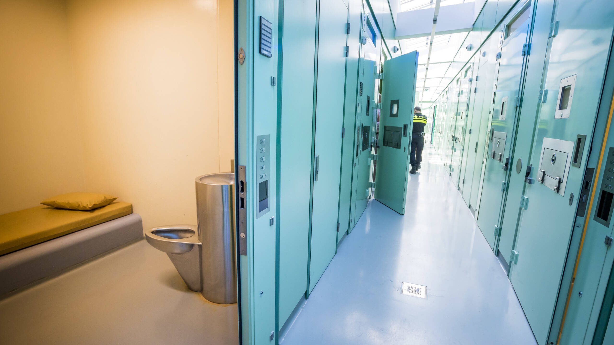 No minors in custody
